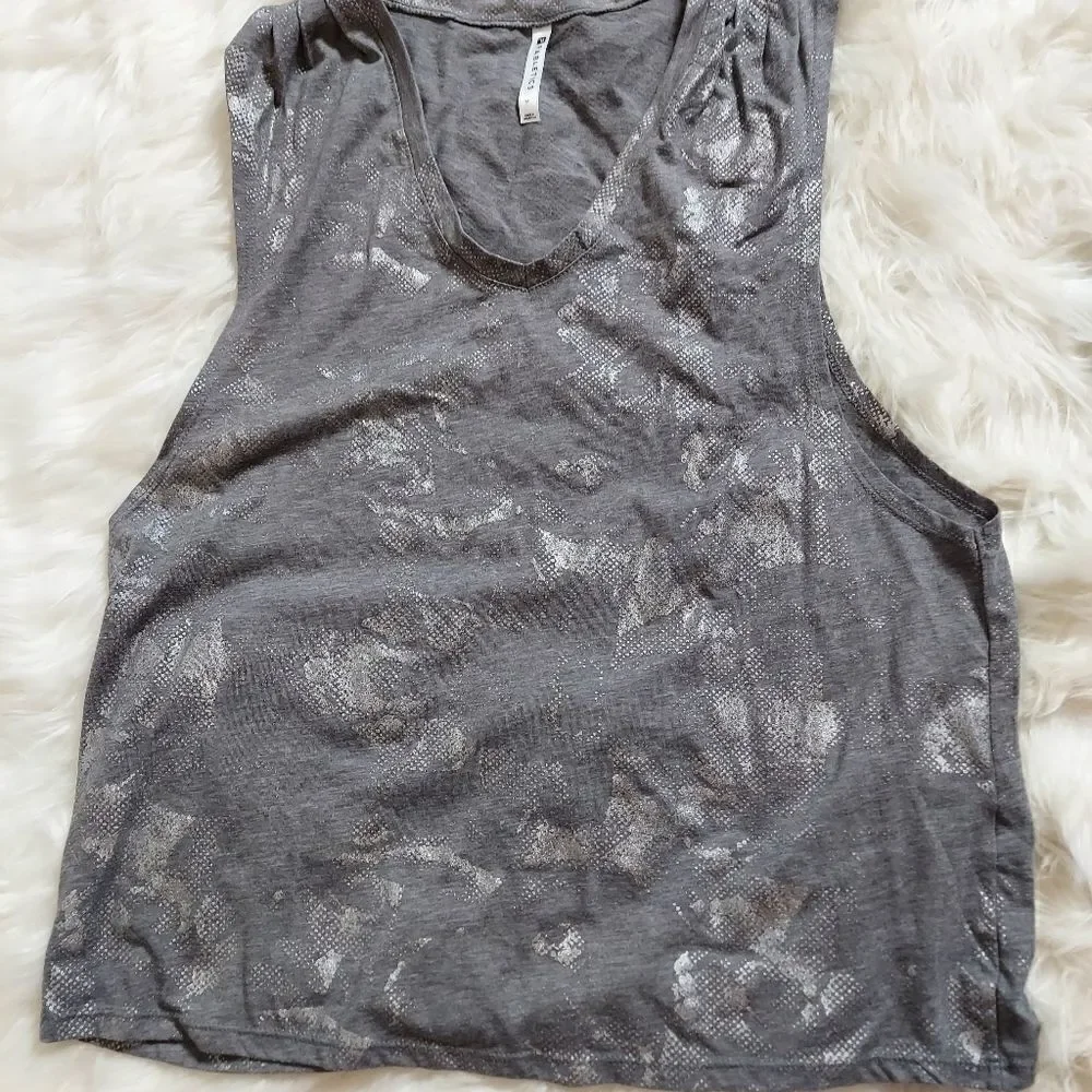 Fabletics‎ tank top - Picture 2 of 6
